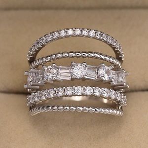 NEW 925 Sterling Silver Beautiful Ring